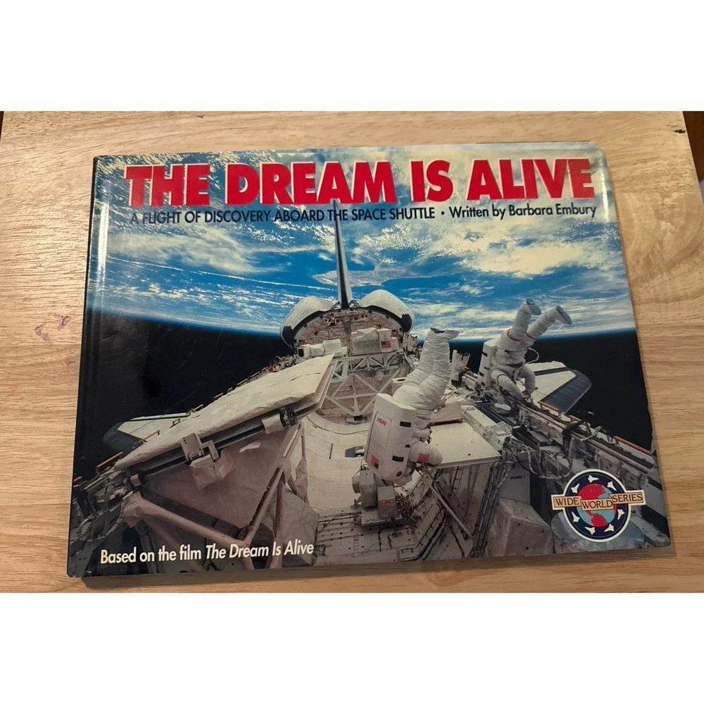 The Dream Is Alive Space Shuttle Hardcover Book 1990 Smithsonian IMAX NASA
